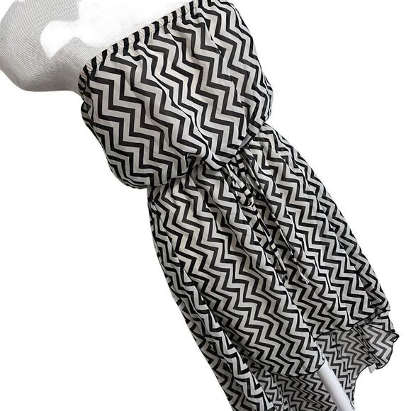 Poetry black and tan chevron high low dress size medium - Picture 2 of 14